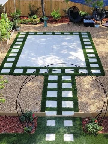 Paver patio and courtyard built by Fénix Paver Landscape, Fort Walton Beach FL