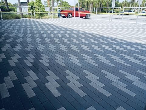 Paver driveway installation by Fénix Paver Landscape, Emerald Coast FL